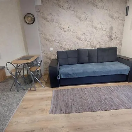 Євроапартаменти З Парковкою Rivne Exterior photo